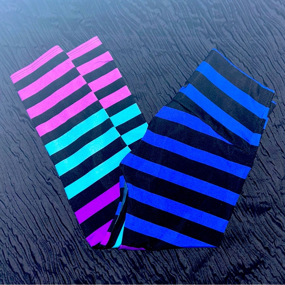 K-DEER multi color stripe Capri leggings